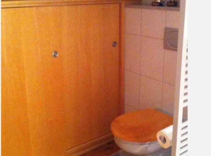 בית אירוח Familien-zimmer Mit Bad Und Garten In Privathaus Hell, Gemuetlich, Ruhig, Eigenes Grosses Badezimmer