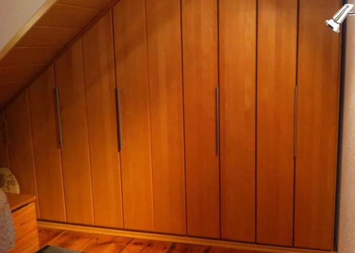 Familien-zimmer Mit Bad Und Garten In Privathaus Hell, Gemuetlich, Ruhig, Eigenes Grosses Badezimmer *